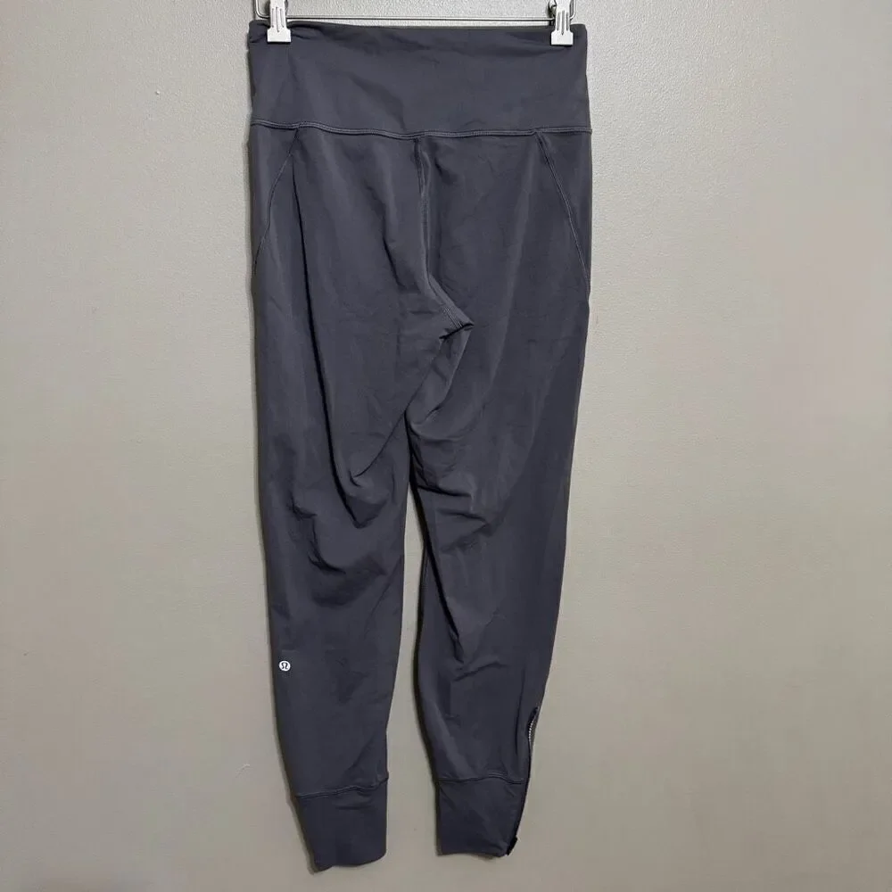 Lululemon Fresh Tracks Pant Dark Carbon size 4